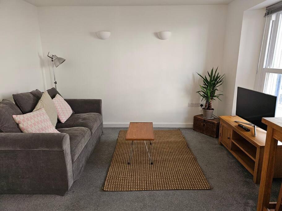 Beautiful And Bright !! Town/Harbour Apartment #1 Penzance Extérieur photo